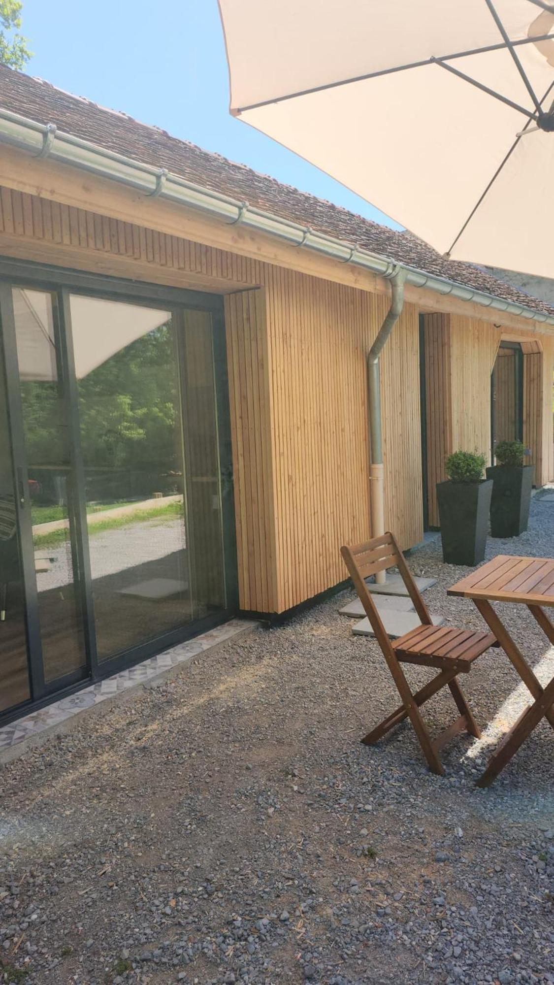 Lodge Du Chateau De Feschaux Villeneuve-sous-Pymont Buitenkant foto